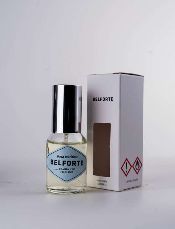 Ароматен спрей за стая, Belforte, Rossa Maritime, лек и удобен за пренасяне при пътуване, идеален за подарък с бялата си елегантна опаковка, подходящ аромат за коридор, хол, автомобил, пътуване, придава свежест и жизненост в атмосферата