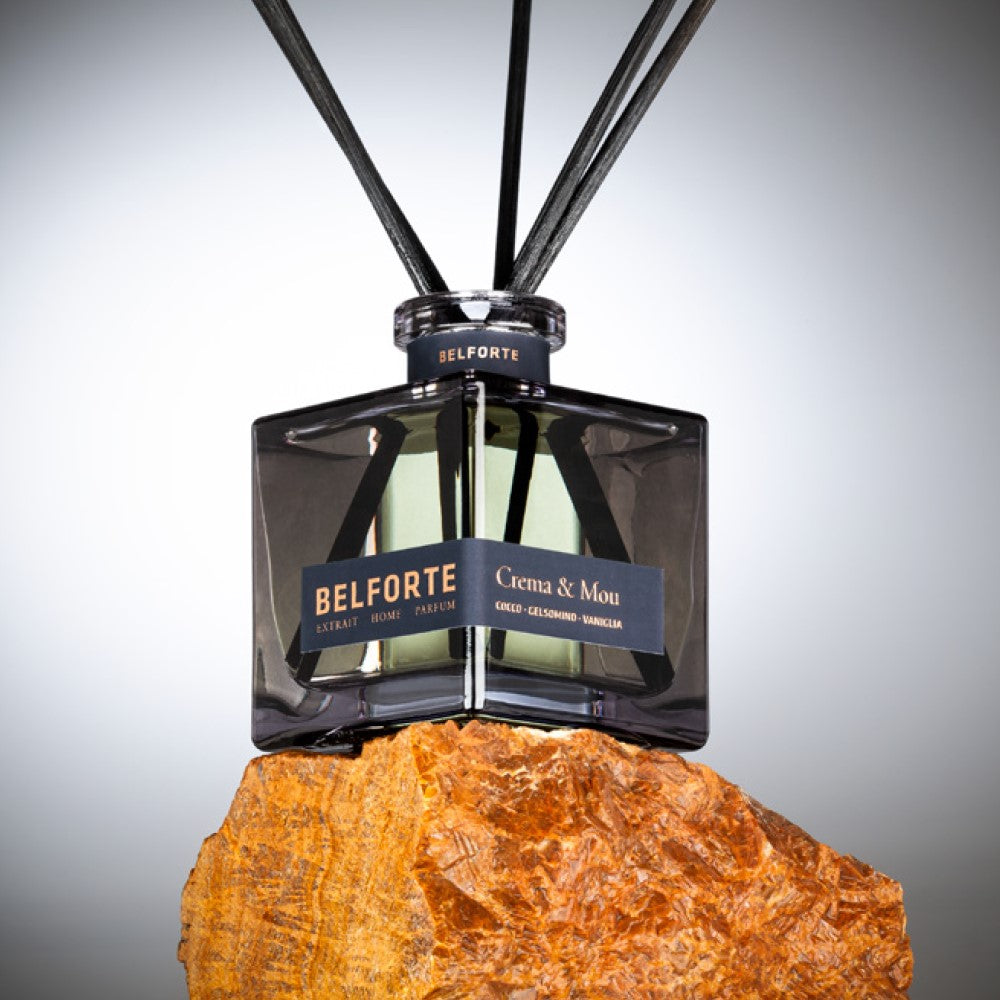Дифузер с пръчици BELFORTE, Crema&Mou, дълготраен, с висока концентрация на парфюм, с нотки на кокос, жасмин, ванилия