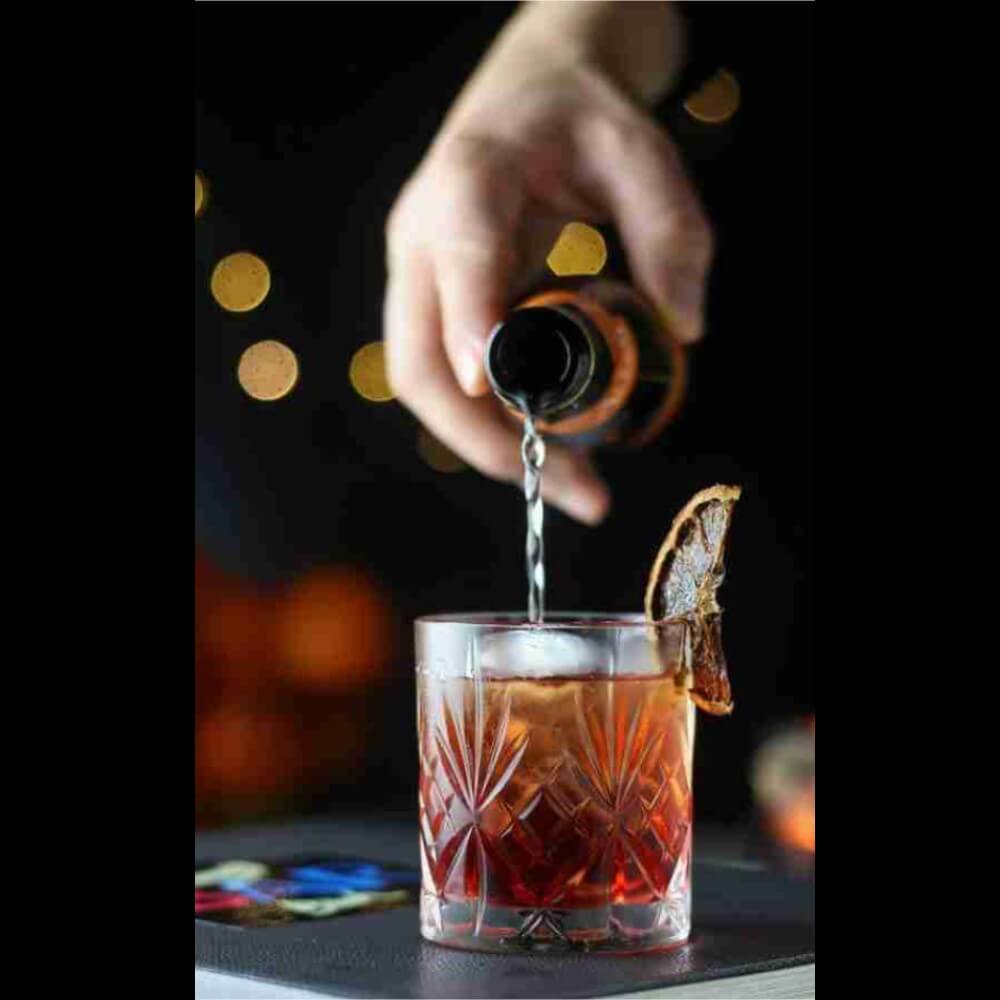 Приготвяне на коктейл в чаша MELODIA RCR