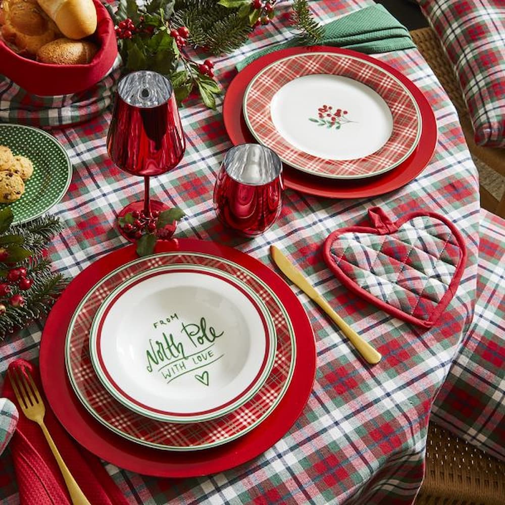 Чинии от сервиз Tognana Atollo North Pole с коледни мотиви, порцелан Made in Italy